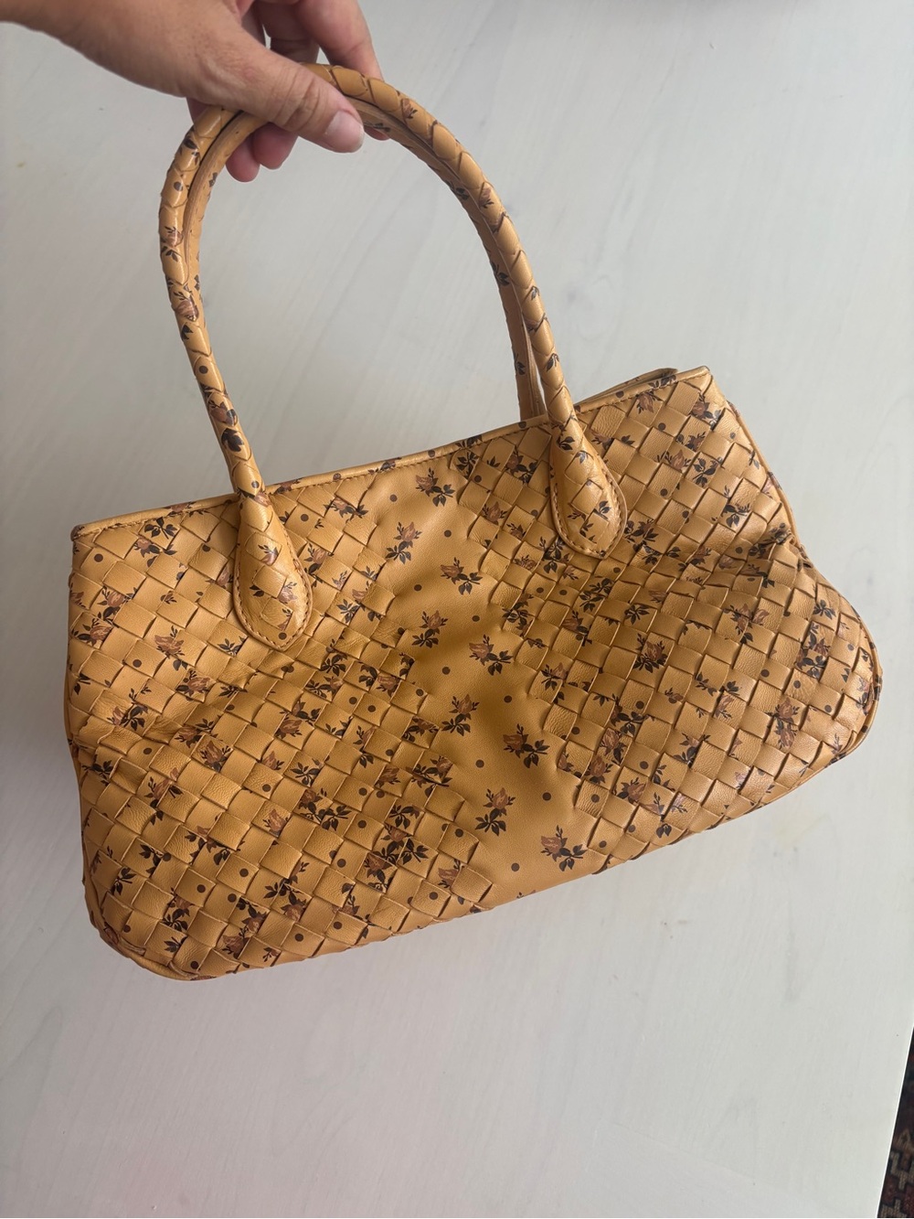 bottega veneta intrecciato golden floral print shoulder tote bag